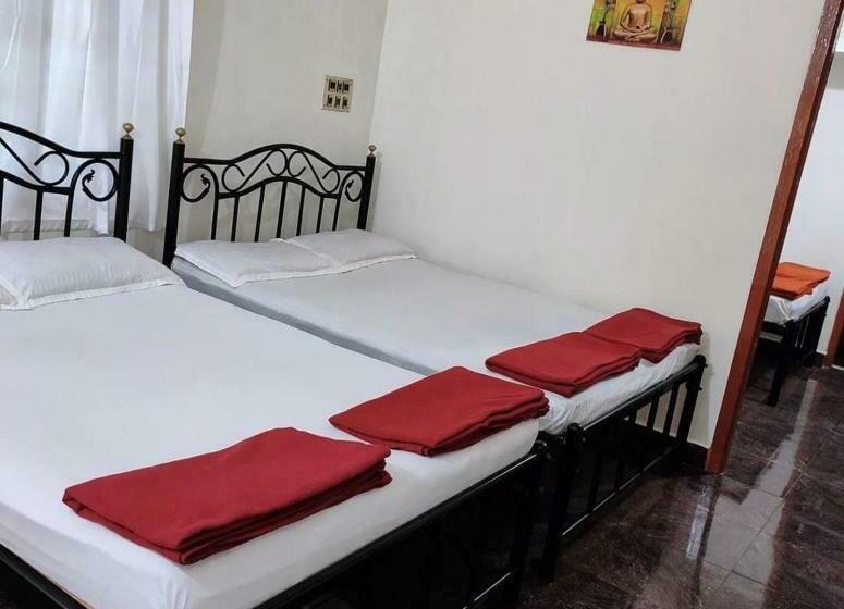 Семейный Номер, Trishula Guest House