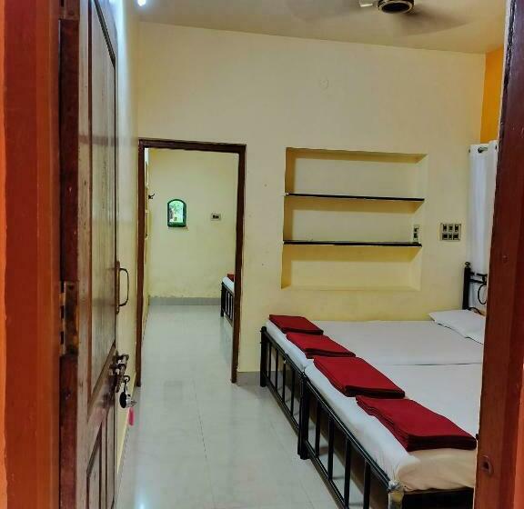 Семейный Номер, Trishula Guest House