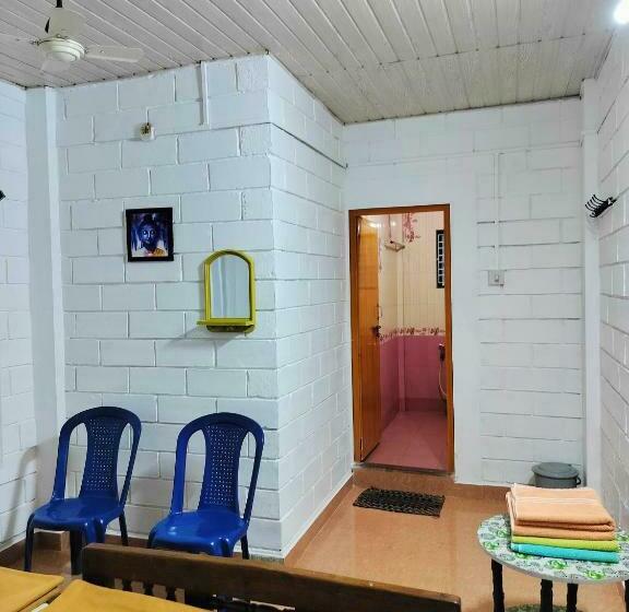 Номер Economy, Trishula Guest House