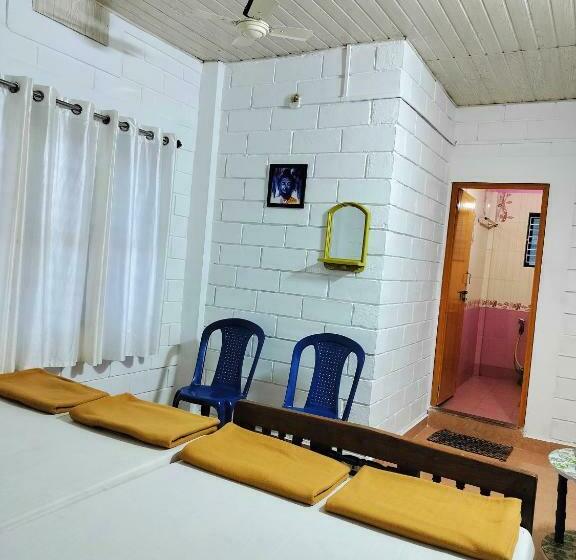 Номер Economy, Trishula Guest House