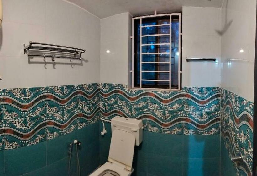 Четырехместный Номер Deluxe, Trishula Guest House