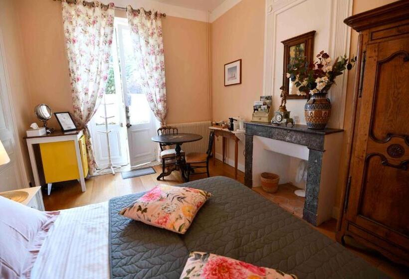 Номер Стандарт, Domaine De Plisseau