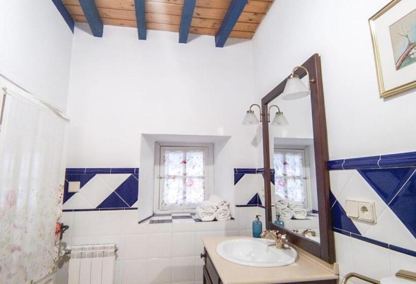 اتاق لوکس, La Aldaba, Antigua Casa De Labor