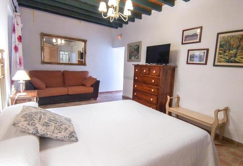 اتاق لوکس, La Aldaba, Antigua Casa De Labor