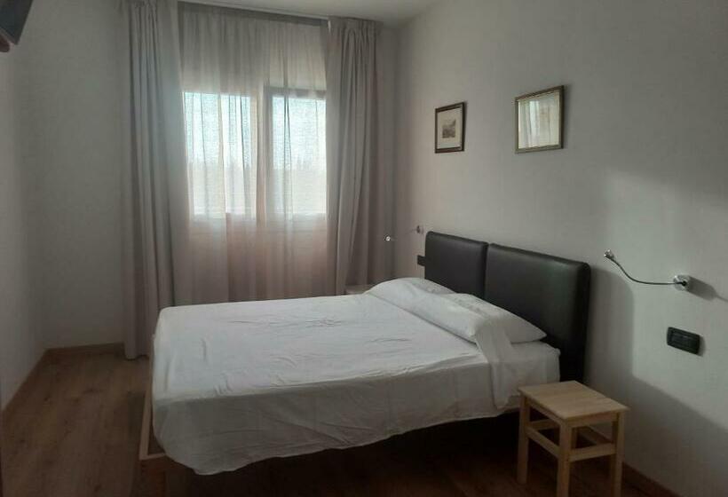 اتاق استاندارد, Gardafarm Agriturismo