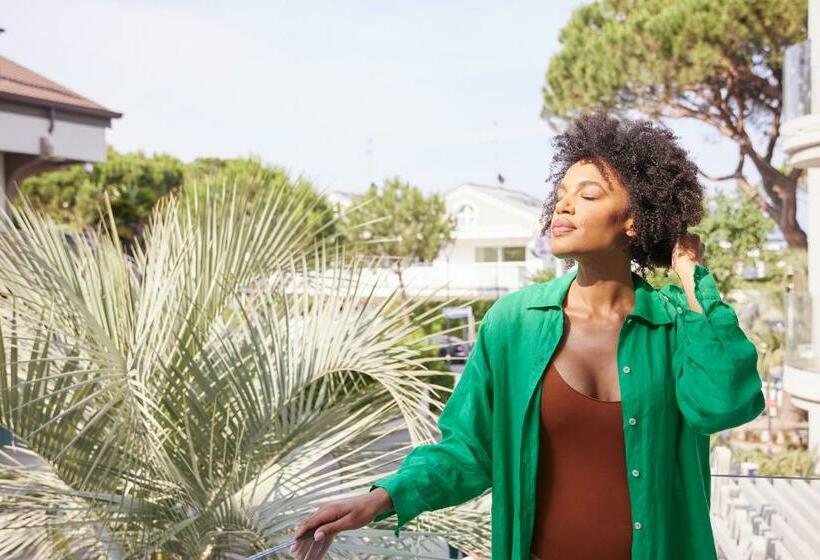 带1个卧室的带阳台的公寓, Mima Aparthotel Boutique & Spa