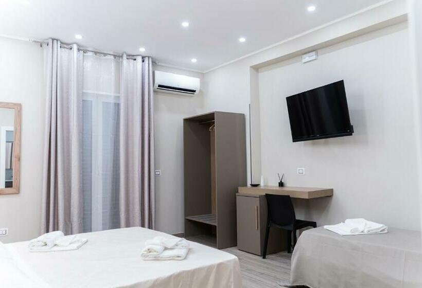 غرفة ديلوكس ثلاثية, B&b La Perla