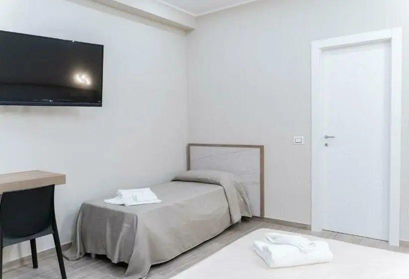 デラックストリプルルーム, B&b La Perla