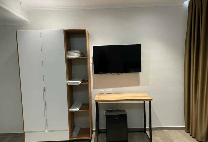 Номер Стандарт, Adria