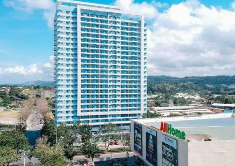 استودیوی استاندارد, Lifestyle At The Loop Towers Condotel