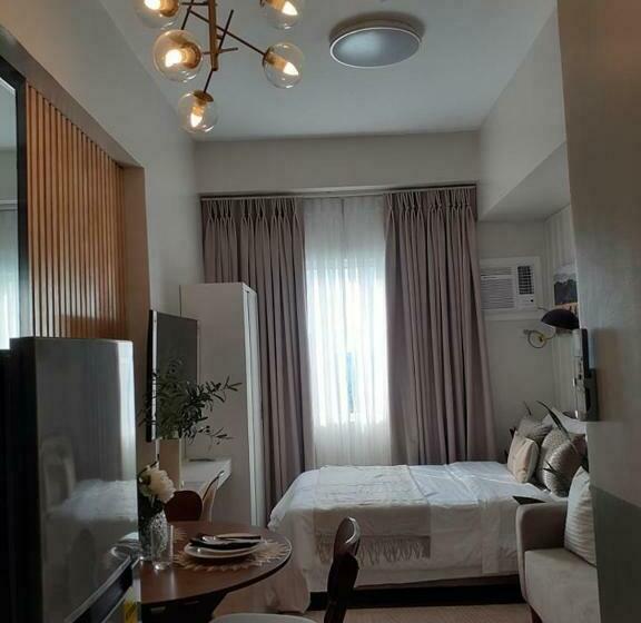 استودیوی استاندارد, Lifestyle At The Loop Towers Condotel