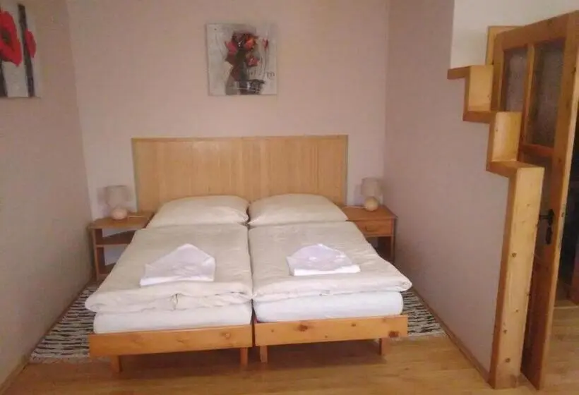 スタンダード４人部屋, Pod Palmou Gerlachov
