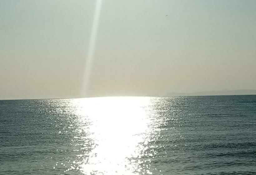 标准间, Stanza Tramonto A Mare