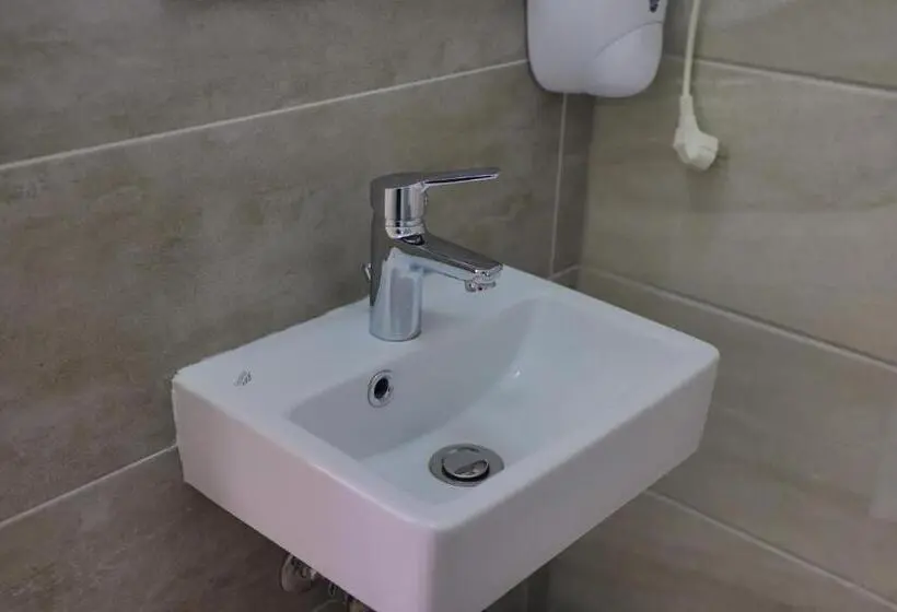 اتاق استاندارد چهار تخته, Konak Kod Hame