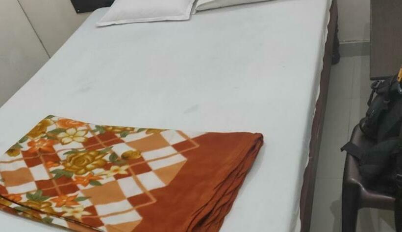 スタンダードルーム, Kumbh Prayag Guest House By Wb Inn