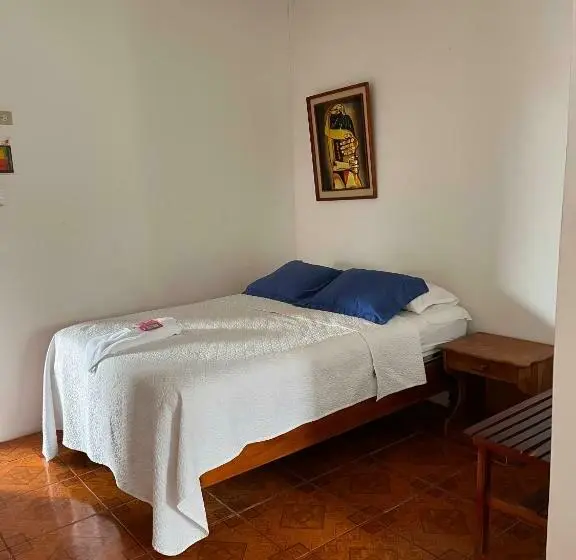 スタンダードルーム, Hostal Las Gardenias