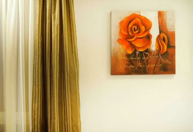 デラックスルーム, Main Street Studio And Rooms