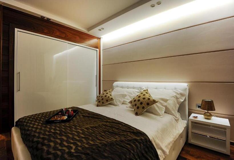 스탠다드 룸 킹사이즈 침대, Main Street Studio And Rooms