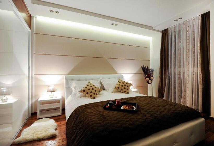 스탠다드 룸 킹사이즈 침대, Main Street Studio And Rooms