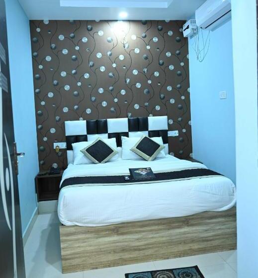 اتاق لوکس سه تخته, Super Hotel O Glance Inn