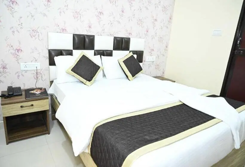 اتاق لوکس سه تخته, Super Hotel O Glance Inn