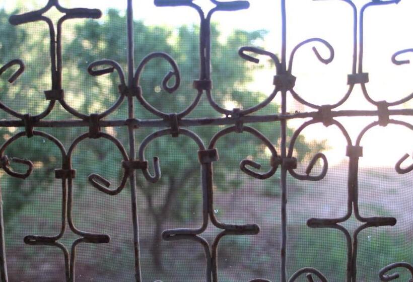 غرفة قياسية, Auberge Restau Tombouctou