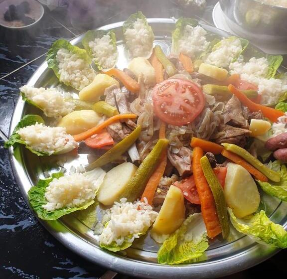 غرفة عائلية, Auberge Restau Tombouctou