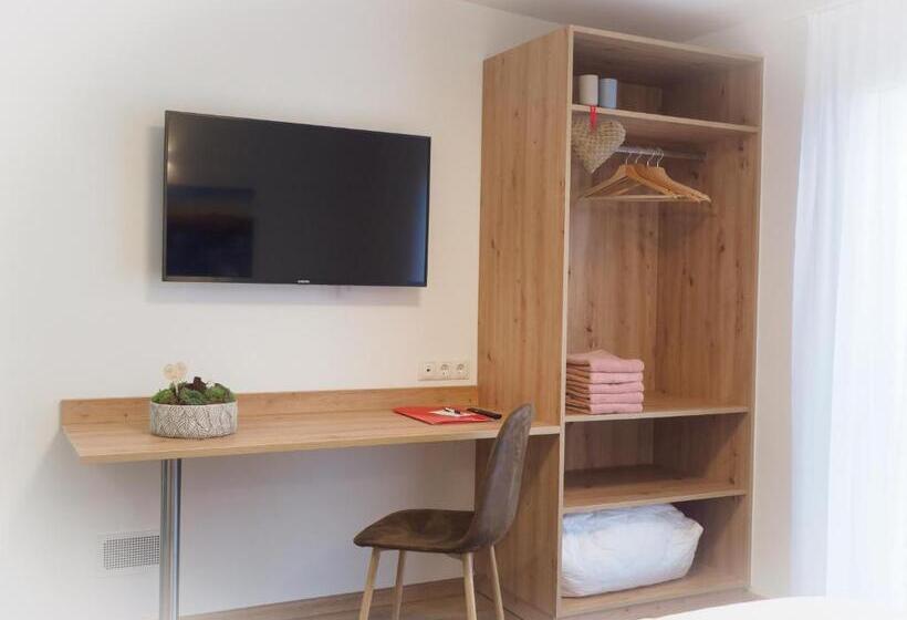 Номер Стандарт, Kummers Motel