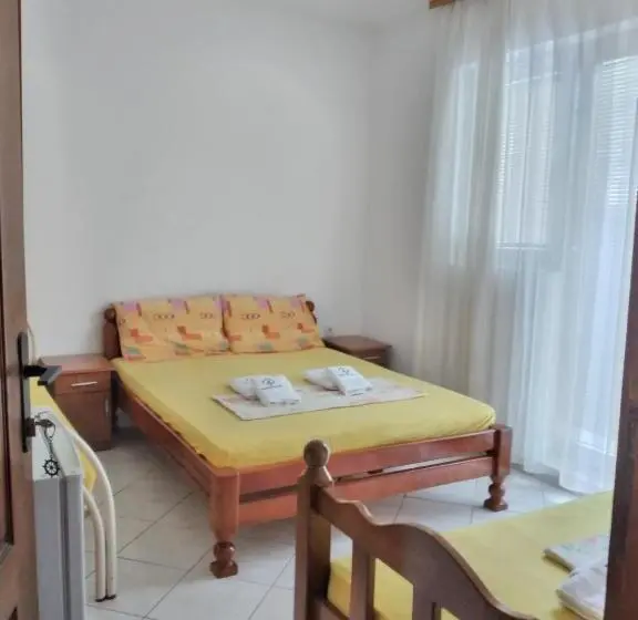 اتاق استاندارد چهار تخته, Apartmani Pejovic Sutomore