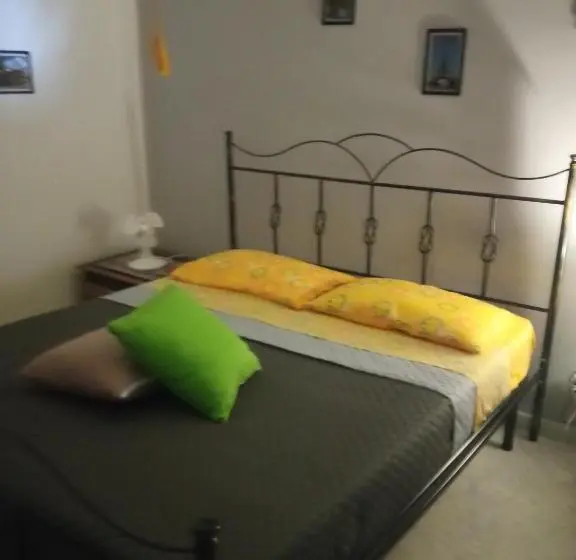 Quarto Quádruplo Standard, B&b Cleopatra