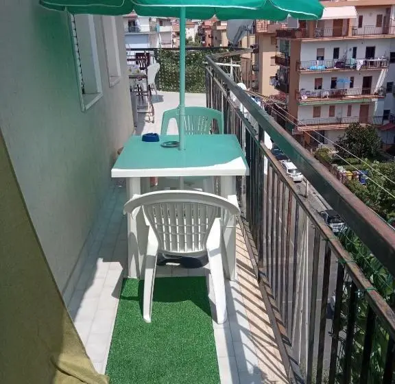 Quarto Triplo Basic, B&b Cleopatra