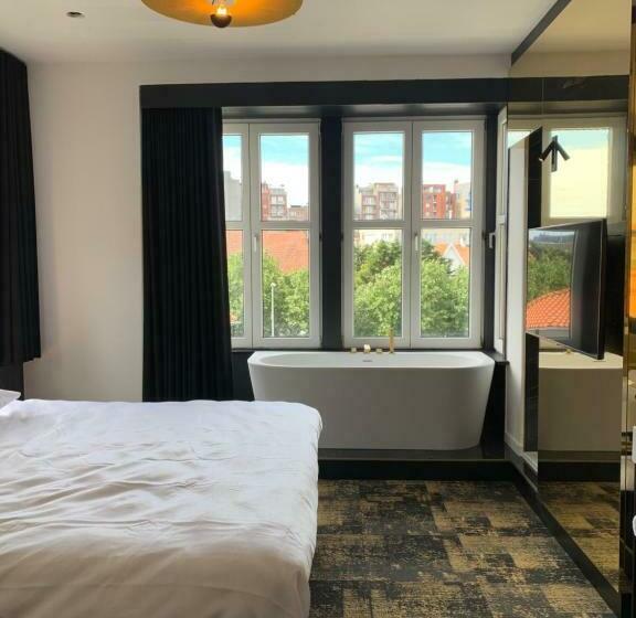 חדר דחוקס עם מיטת קינג, Bed & Breakfast Maison Noire Westende Bad Incl Parking & Ontbijt