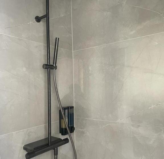 חדר סטנדרט עם מיטת קינג, Bed & Breakfast Maison Noire Westende Bad Incl Parking & Ontbijt