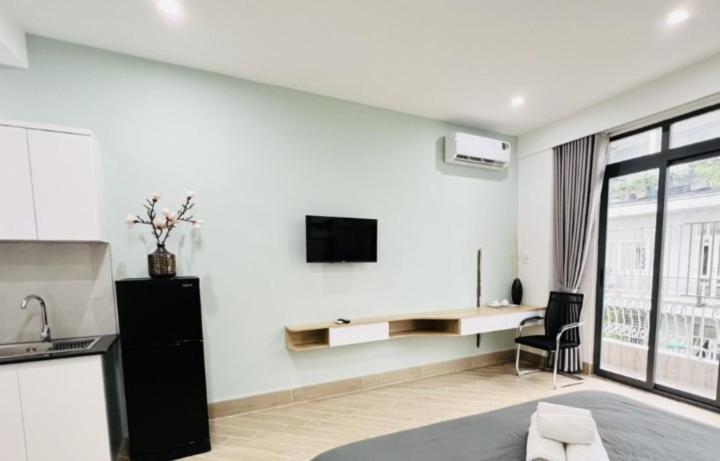 استودیوی لوکس, Midmost C22 Apartment