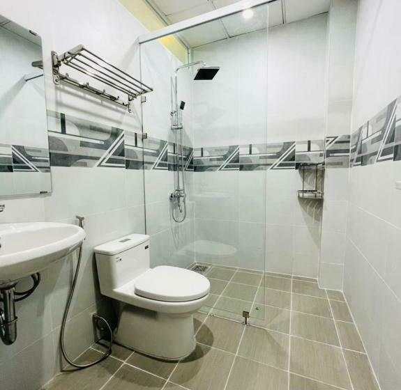 استودیوی لوکس, Midmost C22 Apartment