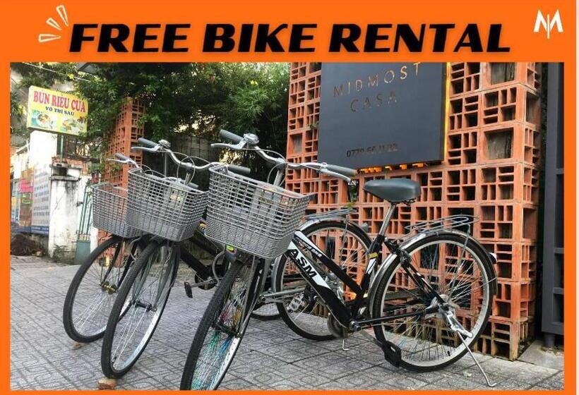 استودیوی لوکس, Midmost C22 Apartment