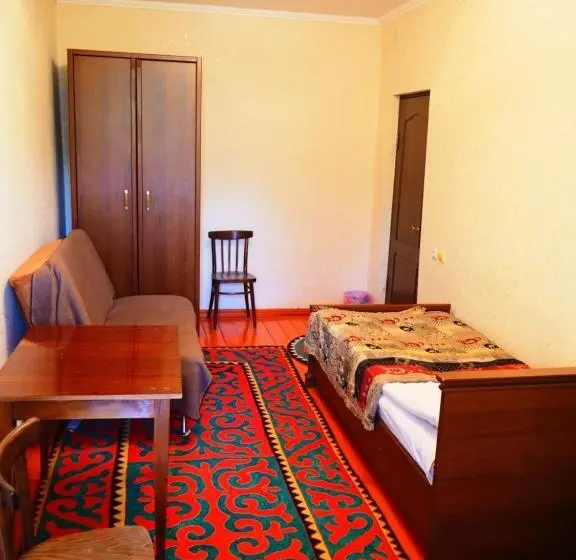 اتاق استاندارد, Baktygul Guesthouse