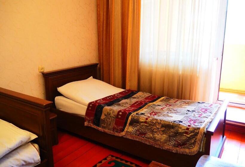 اتاق استاندارد, Baktygul Guesthouse