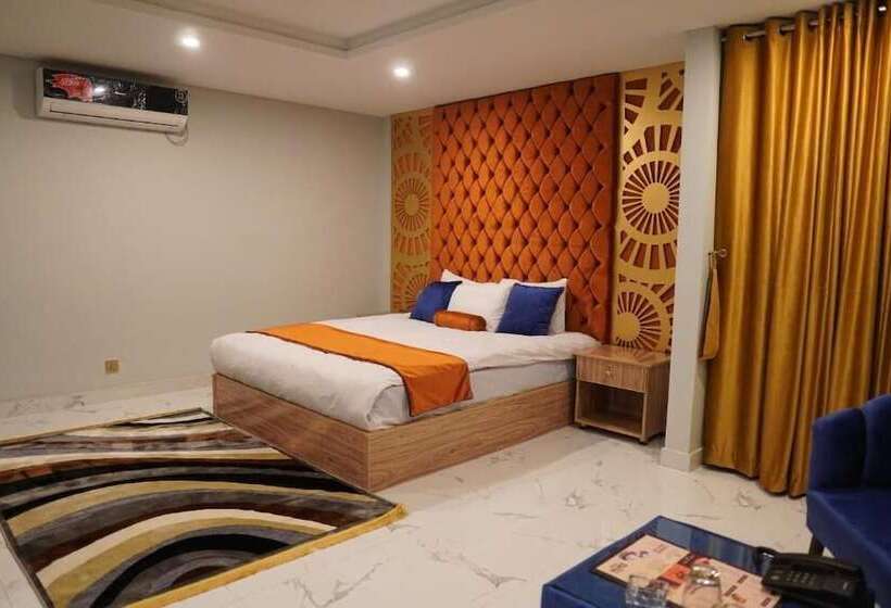 اتاق لوکس, Nuva
