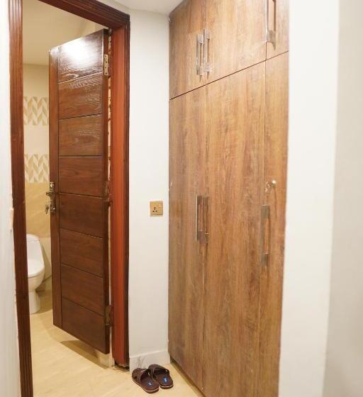 اتاق استاندارد یک نفره, Nuva