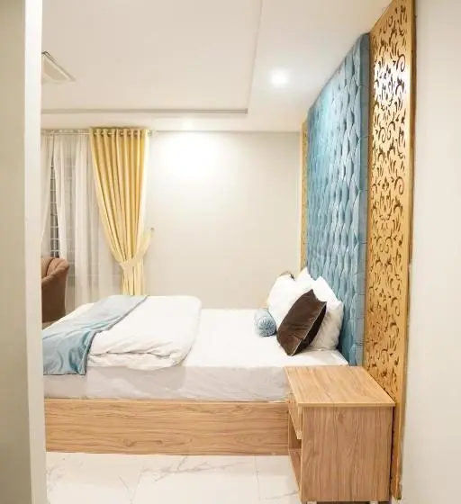 اتاق لوکس, Nuva