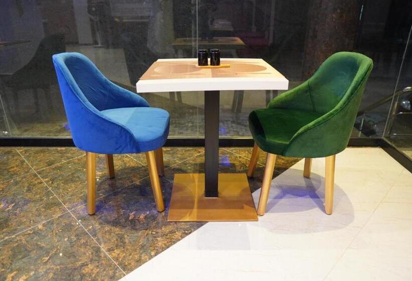 سوییت خانوادگی, Nuva