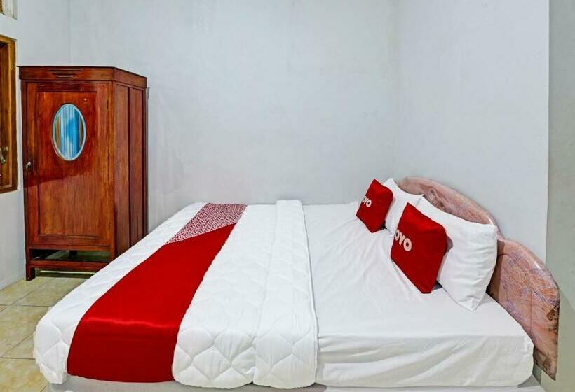 Ekonomik Oda, Spot On 91372 Wisma Bulin