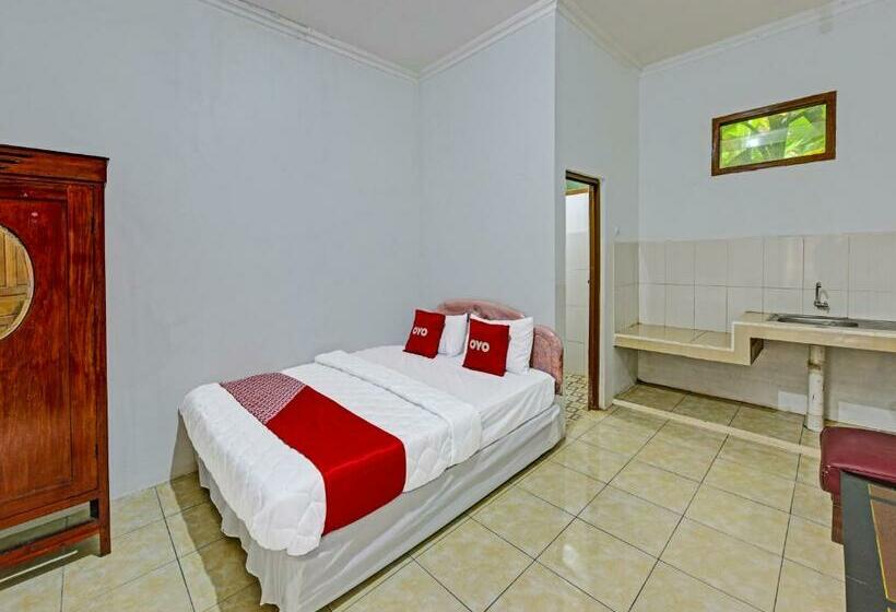 Ekonomik Oda, Spot On 91372 Wisma Bulin