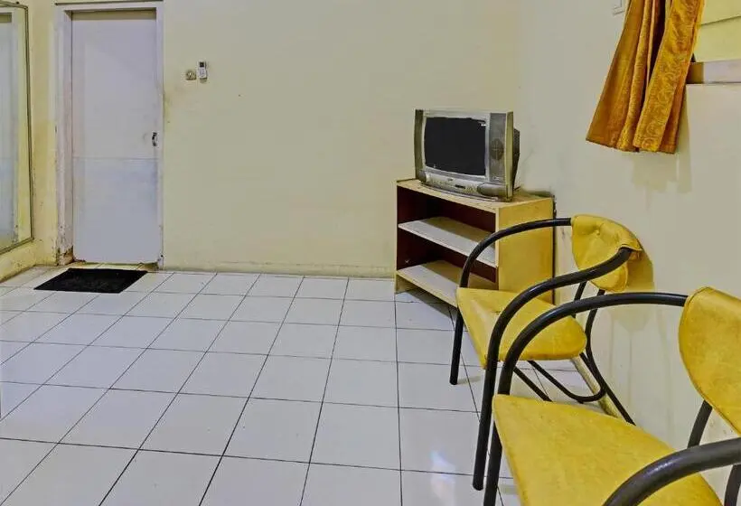 Single Basic Room, Spot On 91372 Wisma Bulin