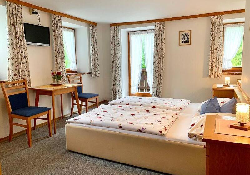 Номер Стандарт с Балконом, Haus Jagerer