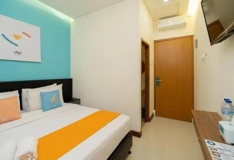 デラックスルーム, Sans Hotel Suryakencana Bogor