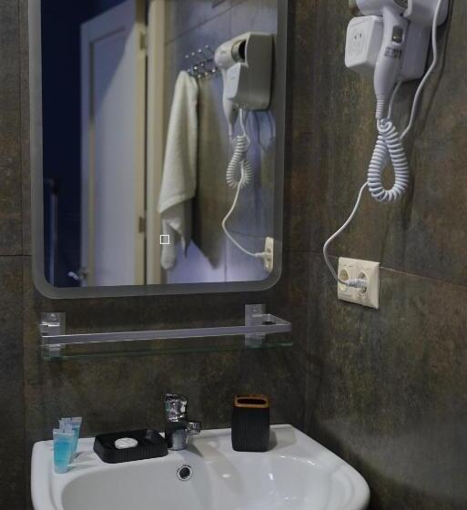 اتاق کلاسیک سه تخته, Aquamarinn