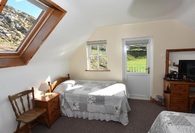 غرفة قياسية ثلاثية, Fishermans Village With Sea Views