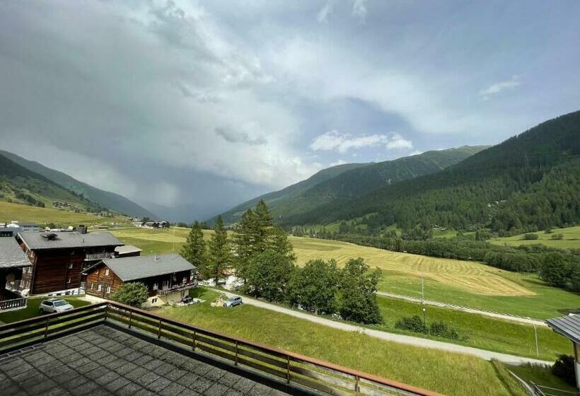 غرفة قياسية مزوَّدة بشُرفة, Restaurant Gommerhof